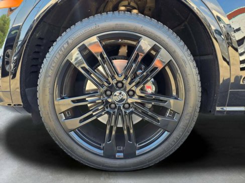 Used 2020 Audi SQ5 Premium Plus w/ Premium Plus Package image 14