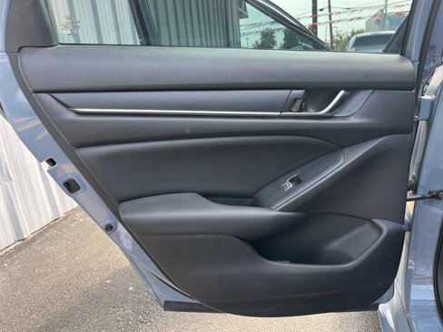 Used 2022 Honda Accord Sport image 15