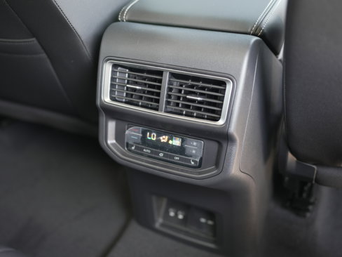 New 2026 Volkswagen Atlas SEL Premium R-Line image 31