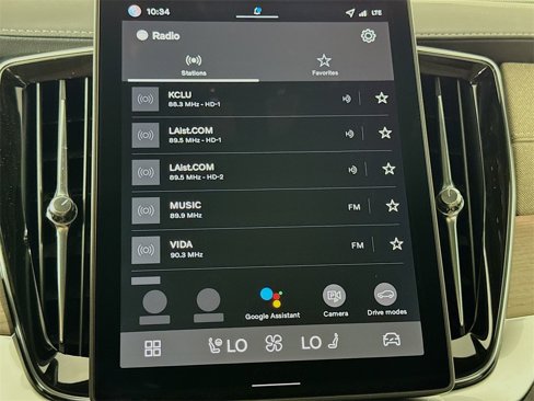 New 2026 Volvo XC90 B6 Plus w/ Protection Package Premier image 15