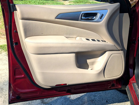 Used 2017 Nissan Pathfinder SL w/ SL Premium Package image 19