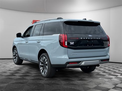 New 2025 Ford Expedition Platinum w/ Driver's Package image 3