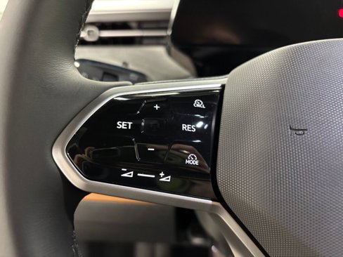 New 2025 Volkswagen ID. Buzz Pro S Plus image 13