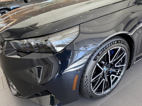 New 2026 BMW M5 w/ Executive Package image 10