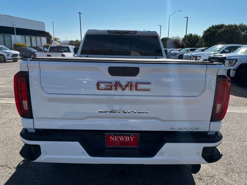Used 2022 GMC Sierra 3500 Denali w/ Denali Ultimate Package image 6