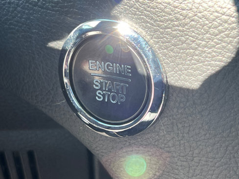 Used 2015 Ford Edge Titanium w/ Equipment Group 302A image 21