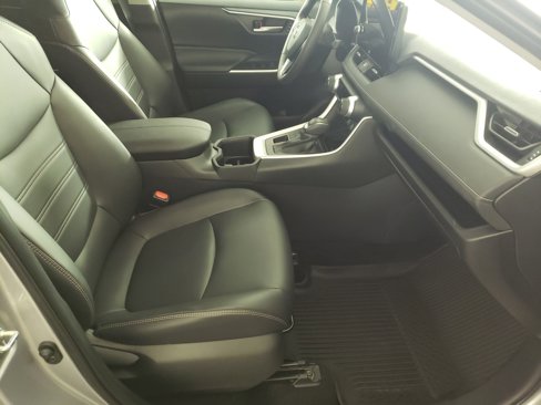 Used 2024 Toyota RAV4 XLE Premium image 14