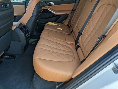 Used 2023 BMW X5 xDrive40i w/ Executive Package image 25
