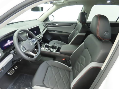 New 2026 Volkswagen Atlas Peak Edition image 20