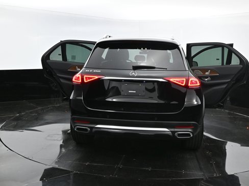 Used 2023 Mercedes-Benz GLE 350 w/ 3rd Row Seat Package image 39