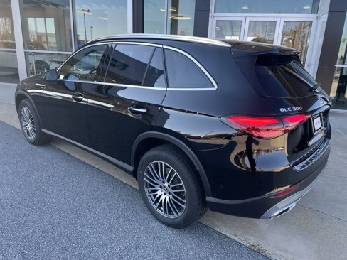 Certified 2025 Mercedes-Benz GLC 300 image 10