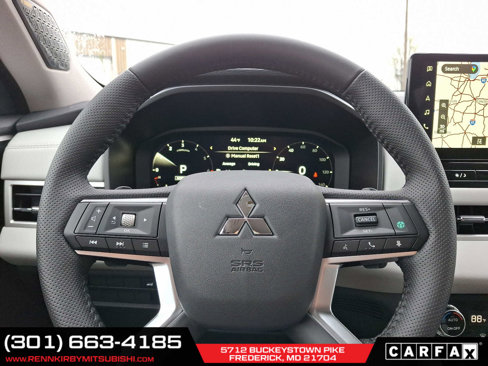 New 2025 Mitsubishi Outlander SE image 17