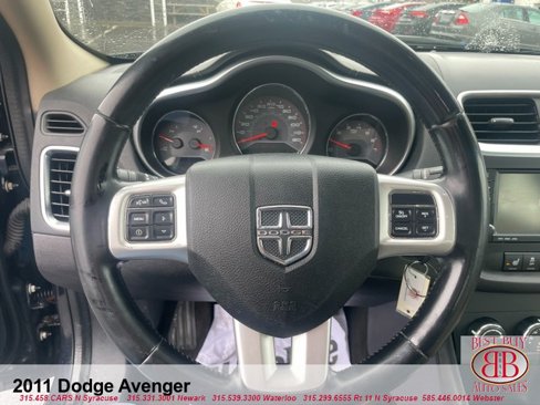 Used 2011 Dodge Avenger Lux image 14