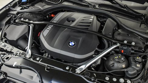 New 2026 BMW 740i w/ Premium Package image 34