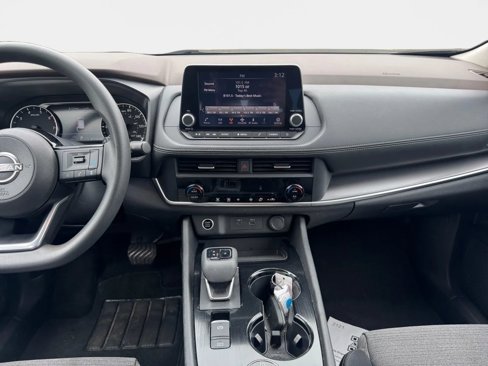 Used 2023 Nissan Rogue SV image 13