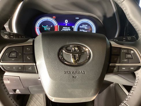Used 2025 Toyota Highlander XSE image 20