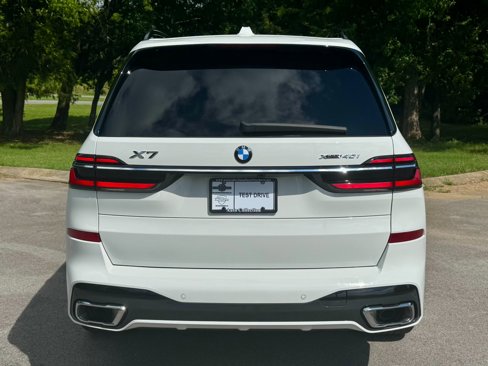 Used 2025 BMW X7 xDrive40i w/ M Sport Package image 6