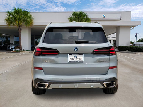 New 2026 BMW X5 xDrive50e w/ M Sport Package image 5
