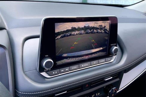 Certified 2024 Nissan Rogue SV image 24