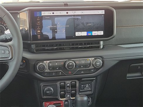 New 2025 Jeep Gladiator Mojave image 10