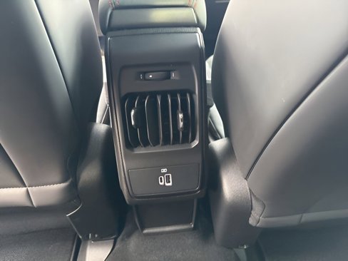New 2024 Dodge Hornet R/T image 39