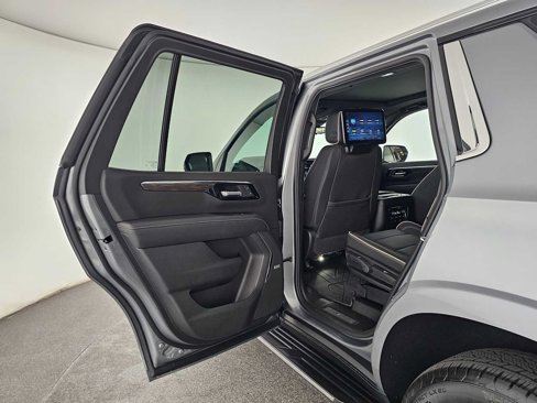 Used 2026 Chevrolet Tahoe Premier image 19