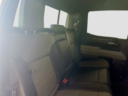 Used 2025 Chevrolet Silverado 1500 ZR2 w/ Technology Package image 29