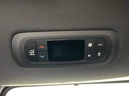 New 2026 Chrysler Pacifica Select image 25
