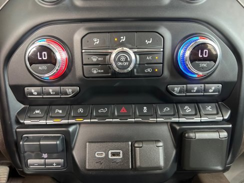 Used 2021 GMC Sierra 1500 Denali w/ Denali Ultimate Package image 26