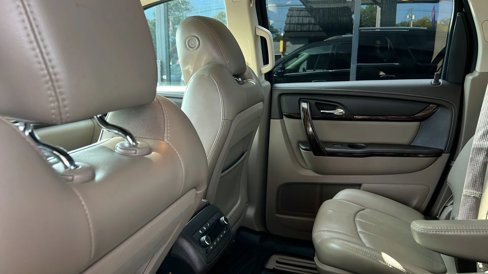 Used 2016 GMC Acadia Denali image 38