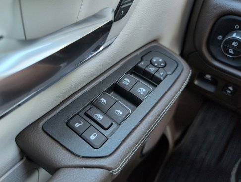 New 2025 RAM 1500 Laramie image 17