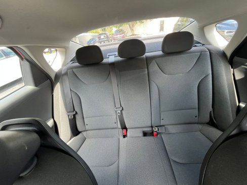 Used 2025 Kia K4 LXS image 34