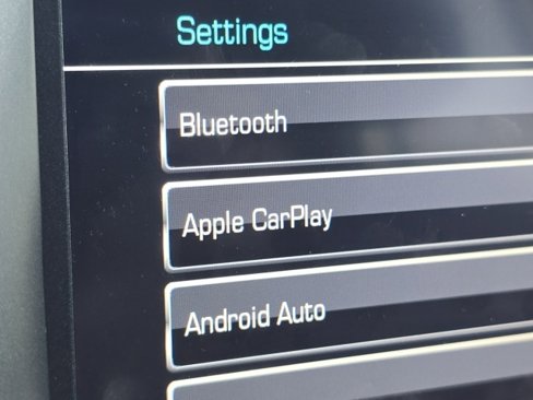Used 2018 GMC Yukon SLT w/ Premium Edition image 5