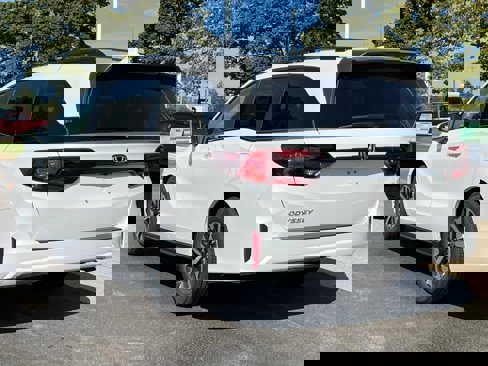 New 2026 Honda Odyssey EX-L image 9