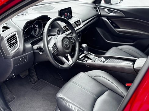 Used 2018 MAZDA MAZDA3 Grand Touring image 30