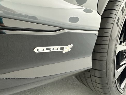Used 2023 Lamborghini Urus S image 35