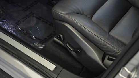 Certified 2025 Volvo XC60 B5 Plus image 22