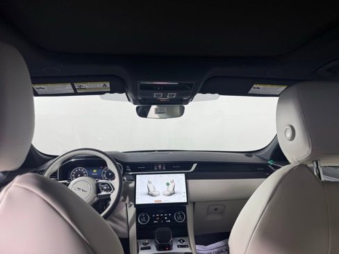 New 2026 Jaguar F-PACE R-Dynamic S image 25