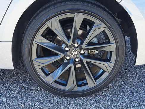 Used 2023 Toyota Corolla LE image 5