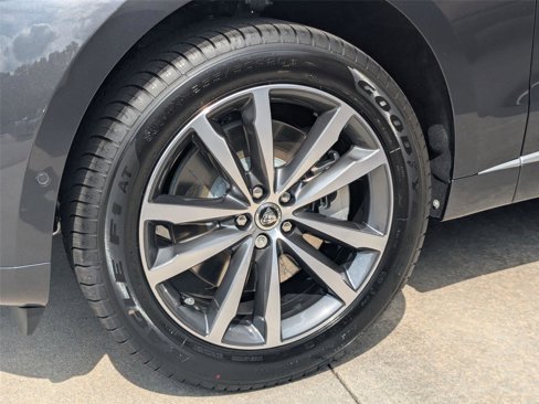 New 2026 Jaguar F-PACE R-Dynamic S image 8