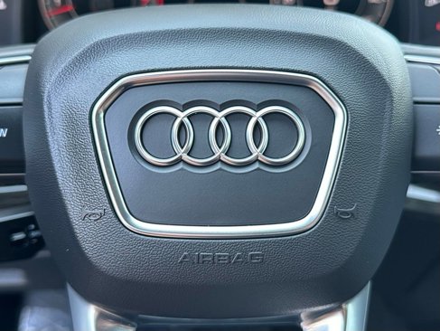 Used 2023 Audi Q7 3.0T Prestige image 51
