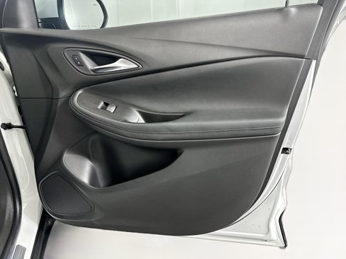 Used 2022 Buick Encore GX Select image 33