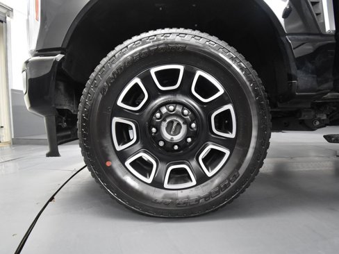 Used 2024 Ford F250 Platinum image 16
