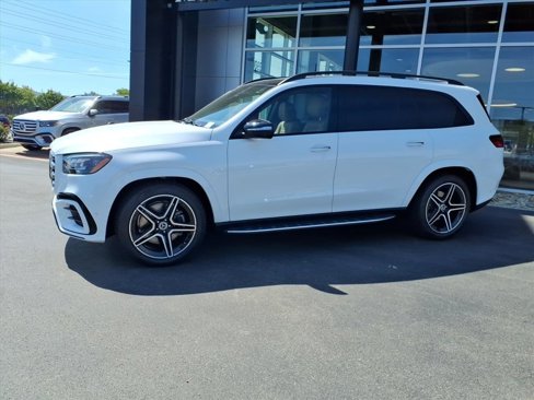 New 2026 Mercedes-Benz GLS 450 4MATIC image 3