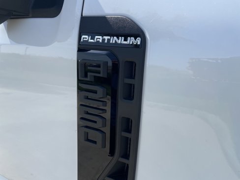 New 2025 Ford F250 Platinum w/ FX4 Off-Road Package image 32