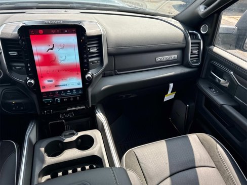 New 2025 RAM 2500 Laramie image 17