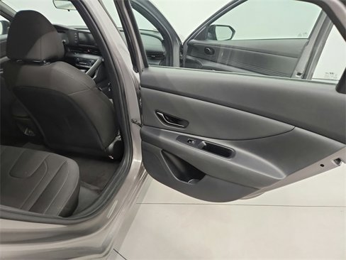 Used 2025 Hyundai Elantra Sport w/ Cargo Package image 34