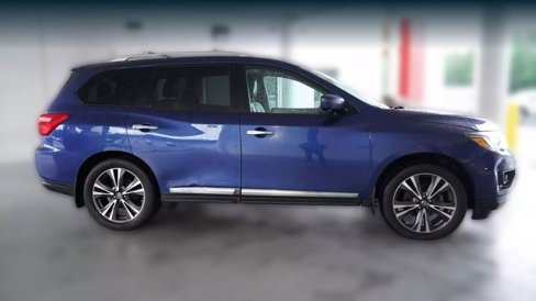 Used 2017 Nissan Pathfinder Platinum w/ Family Entertainment Package image 4