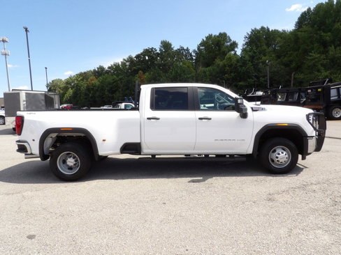Used 2024 GMC Sierra 3500 Pro image 9