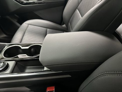 New 2026 Chevrolet Equinox LT w/ Convenience Package II image 21